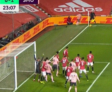 云开体育官网-【英超】史上首次领头羊主场负副班长！曼联1比2落败